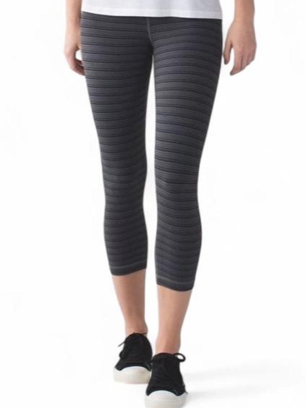 Lululemon Leggings Women’s Gray Capri Striped High Waist Athletic Yoga